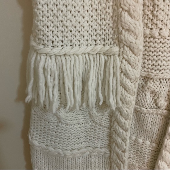 🎀 Romeo & Juliet Bohemian Cable Knit & Fringe Longline Sleeveless Cardigan… - Picture 5 of 8